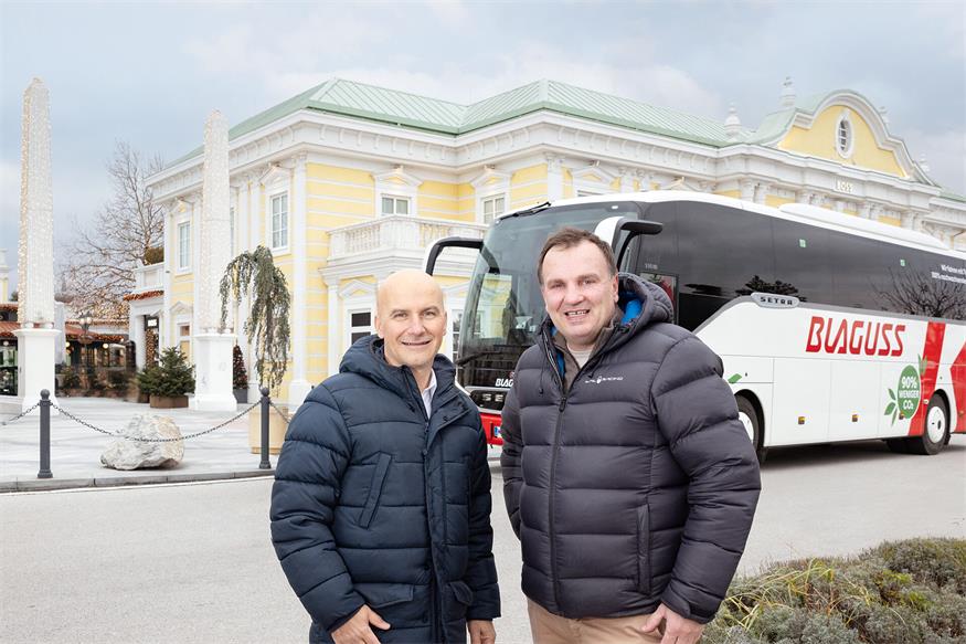 Mario Schwann, General Manager des Designer Outlet Parndorf, mit Paul Blaguss, geschäftsführender Gesellschafter der Blaguss Gruppe 