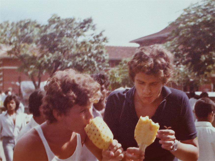 Martin Nehrer und Gerhard Mayer beim Vitaminetanken.