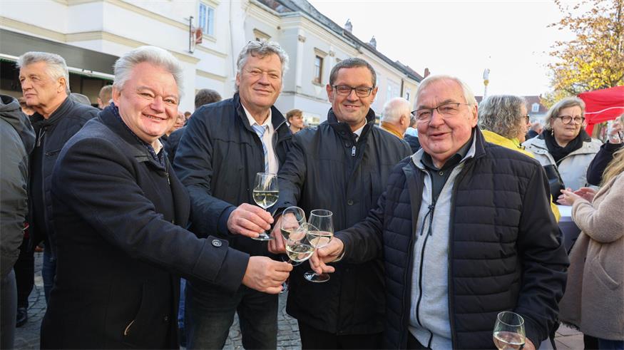 Feierliche Weintaufe in Eisenstadt