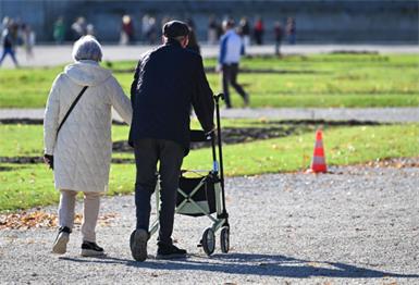 Maßgeschneiderte Therapie für Ältere durch Vorerkrankungen