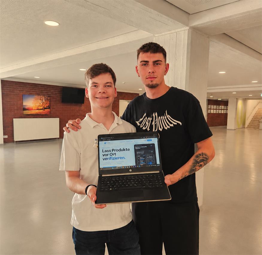Michael Payer und Mathias Kugler gründeten die Online-Plattform Checkerly