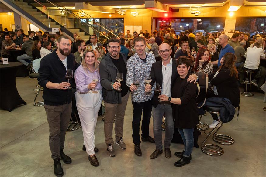 Frühlingsgefühle im Glas: Erster Weinfrühling in Andau