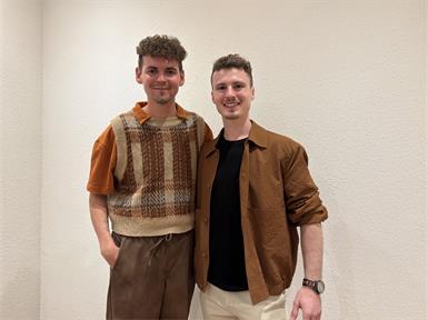 Michi Steiger und seine musikalische Begleitung an der Gitarre Kevin Schindler freuten sich schon sehr auf ihr Heimspiel in Rust