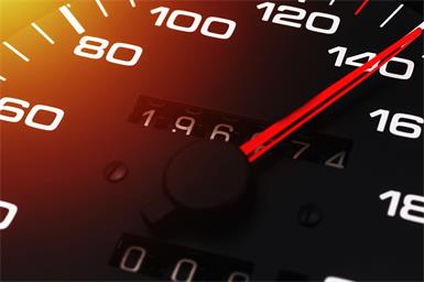 Mit 135 km/h wurde der 66-jährige Lenker in der 60er-Zone erwischt.