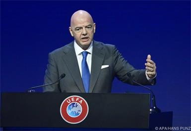 Mit der UEFA steht Infantino mittlerweile auf Kriegsfuß
