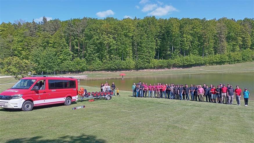 Mit viel Sportsgeist und Freude meisterten die Feuerwehrfrauen und -männer der neun verschiedenen freiwilligen Feuerwehren den Parcours beim Kameradschaftstag.