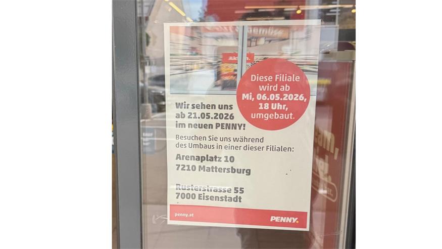 Mittels Plakat wird beim Eingang auf die temporäre Schließung hingewiesen.