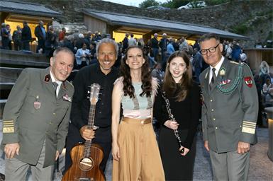Moderator Alexander Wessely, Alexander Sieber, Ulrike Maria Mayer, Hannah Sachslehner und Hans Kaus. 