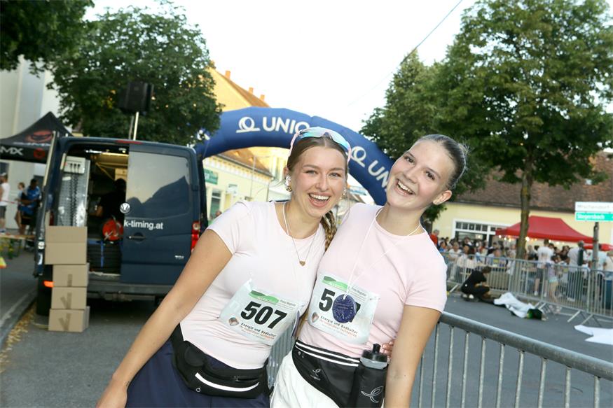 Charity NightRun, oder: Lauffest trifft Straßenfest