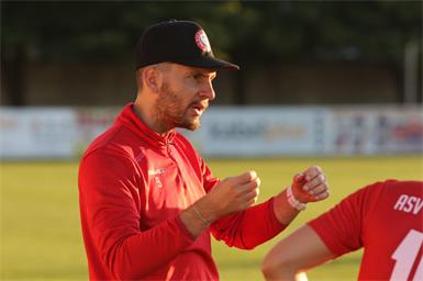 Nach kurzer Zeit in Siegendorf heuert Attila Dunaveczki nun in Oberpullendorf an. Als Schnittstelle zwischen Jugend, Reserve und Kampmannschaft soll er eine wichtige Säule im Klub einnehmen. 