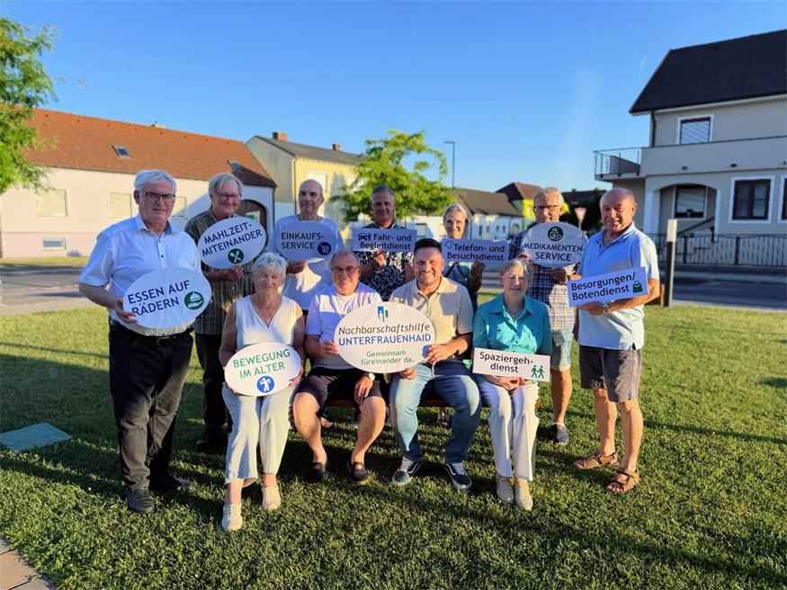Nachbarschaftshilfe Unterfrauenhaid. Erich Fruhstuck, Günther Handler, Hildegard Kappl, Walter Popp, Anton Klug, Christian Graus, Thomas Niklos, Eva Graus, Gabriele Moodt, Walter Kienzl und Martin Kreitschitz.