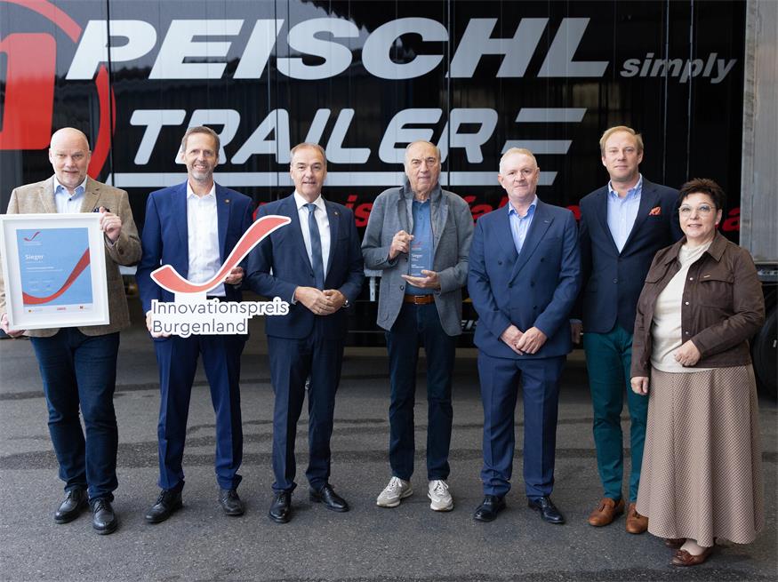 Nachhaltigkeits-Sieger Peischl Fahrzeugbau (v.l.): Ernst Peischl, jun., Michael Sedlak (Wirtschaftsagentur), Landesrat Leonhard Schneemann, Ernst Peischl, Wirtschaftsagentur-Geschäftsführer Johannes Stipsits, Markus Peischl und WK-Vizepräsidentin Herta Walits-Guttmann.