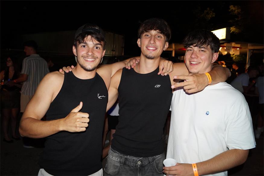 SLESS Beachparty bot Partystimmung pur