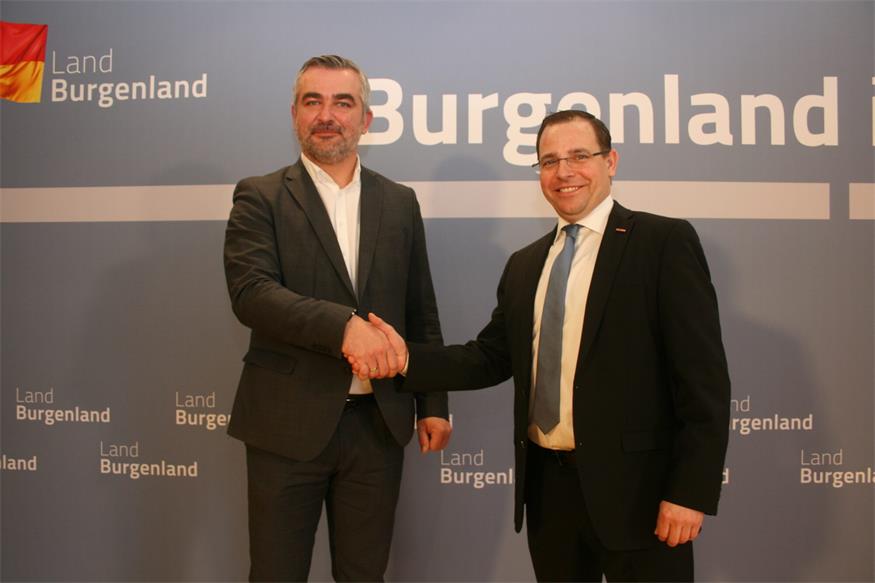 Noch mehr Maßnahmen in Planung: Landesrat Heinrich Dorner und Wirtschaftskammer-Präsident Andreas Wirth (v.l.) sind sich einig.