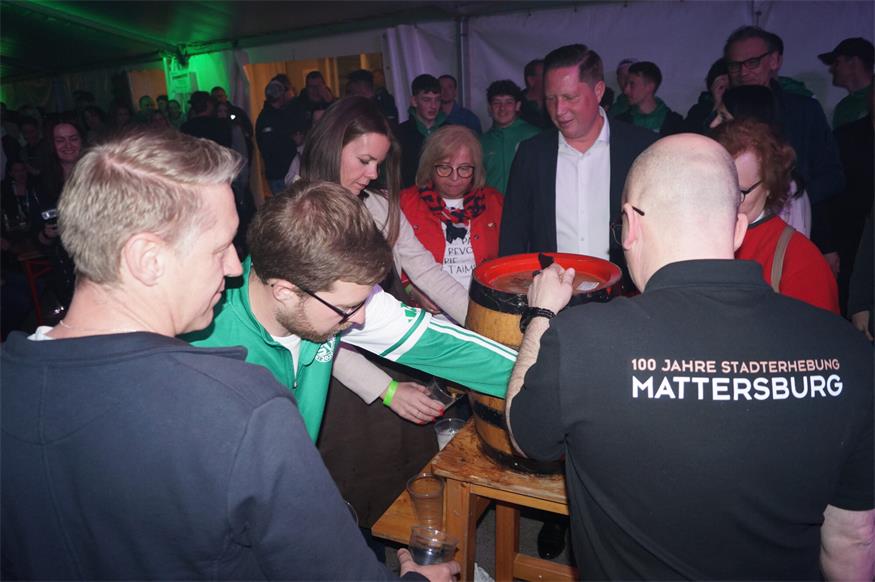 Kirtag in Mattersburg: Fußball, Freibier und beste Festzeltstimmung
