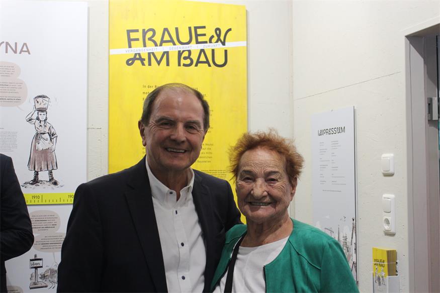 Ausstellung „Frauen am Bau“: Eine Hommage an Baukultur und Pionierinne
