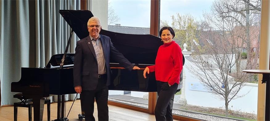 Obmann Walter Burian und Elisabeth Ackerler