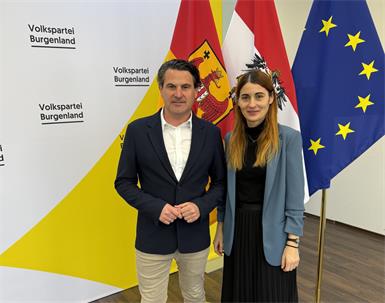 ÖVP-Landesparteiobmann CHristoph Zarits und Klubobmann-Stellvertreterin Carina Laschober-Luif bei der Bilanz im ÖVP-Haus in Eisenstadt.