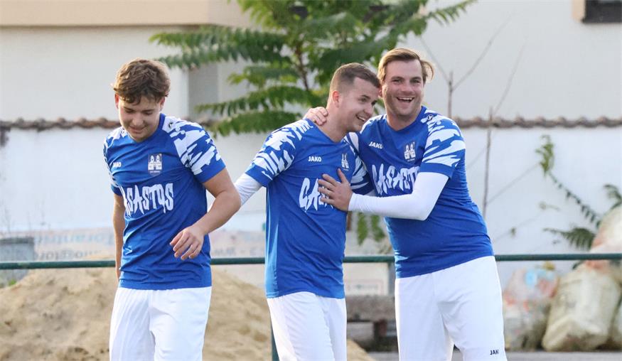 Oggau (Florian Kucher, Patrik Papranec und Alexander Kampitsch v.l.n.r.)zeigt sich in Topform – 13 von 18 möglichen Punkten sammelte man in den letzten sechs Runden.