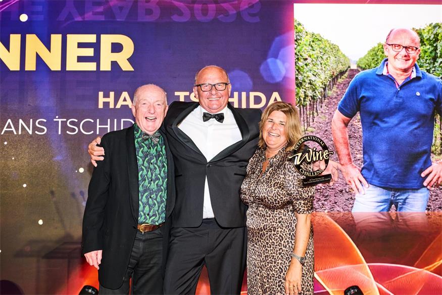 Oz Clarke (IWC Judge Emeritus), Hans Tschida, Helen McGinn (IWC UK Co-Chair)