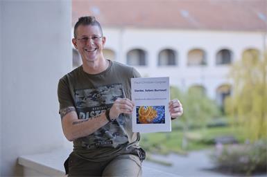 Paul-Christian Goigner präsentiert sein erstes Buch „Danke, liebes Burnout! - Zurück zu dir selbst & zurück ins Licht“.