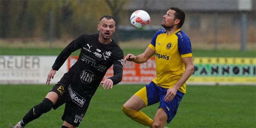 Peter Durica (l.) und die NSC Juniors übernahmen nach dem 3:1 gegen St. Andrä die Tabellenführung.