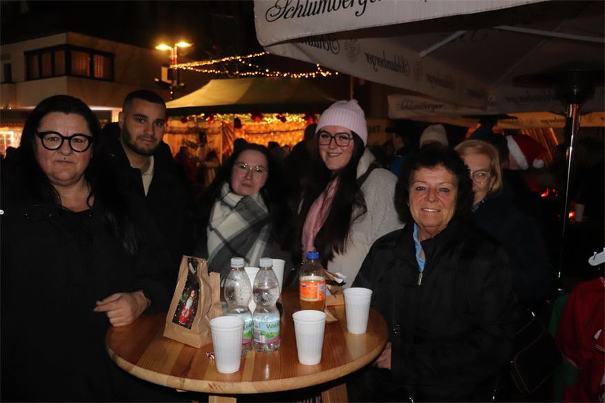 Mattersburger Weihnachtsmarkt wurde am Freitag eröffnet