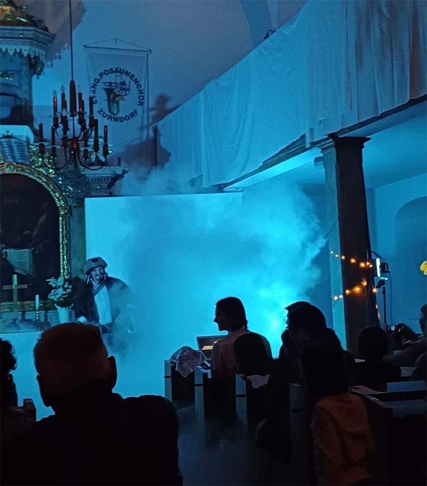 Zurndorf: Piratengottesdienst bringt Kirchenschiff zum Leben