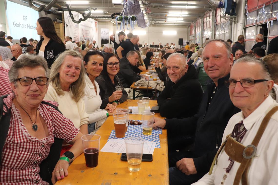 Nina, Jadwiga, Petra, Julia, Klaus, Heinrich und Hermann.