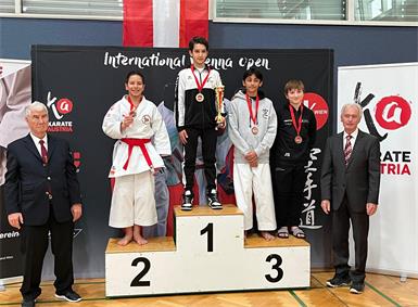 Platz eins! Deodat Varga holte in der Kategorie Kata U14 die Goldene.