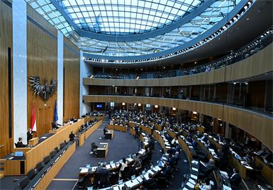 Plenartagung verdrängt Koalitionsverhandlungen