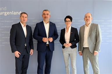 Präsentation in Eisenstadt (v.l.): Johann Thiesz, Geschäftsführer der Bau und Betrieb Burgenland, Infrastrukturlandesrat Heinrich Dorner, LIB-Geschäftsführerin Jutta Benedekund Wolfgang Heckenast, Leiter der Abteilung 5.