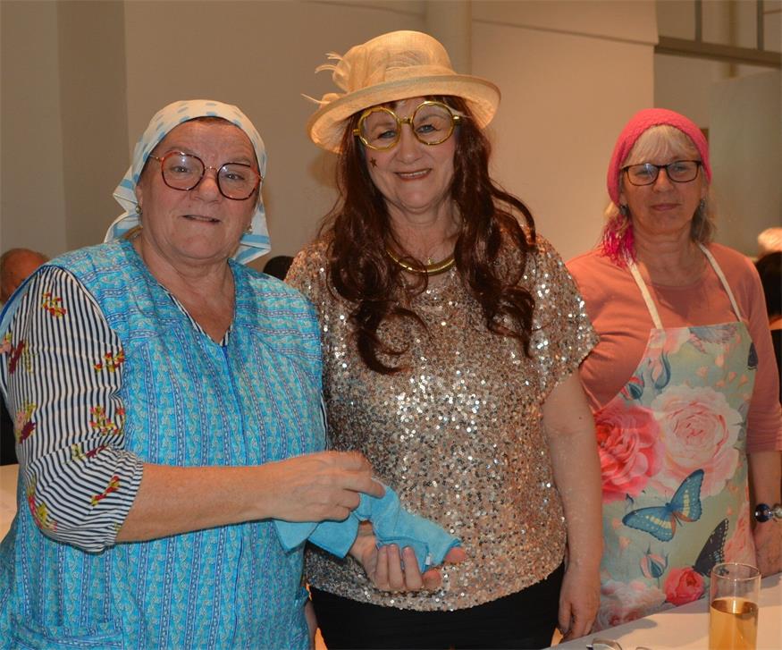 Kunterbunte Premiere für Donnerskirchener „Ollitog Ball“