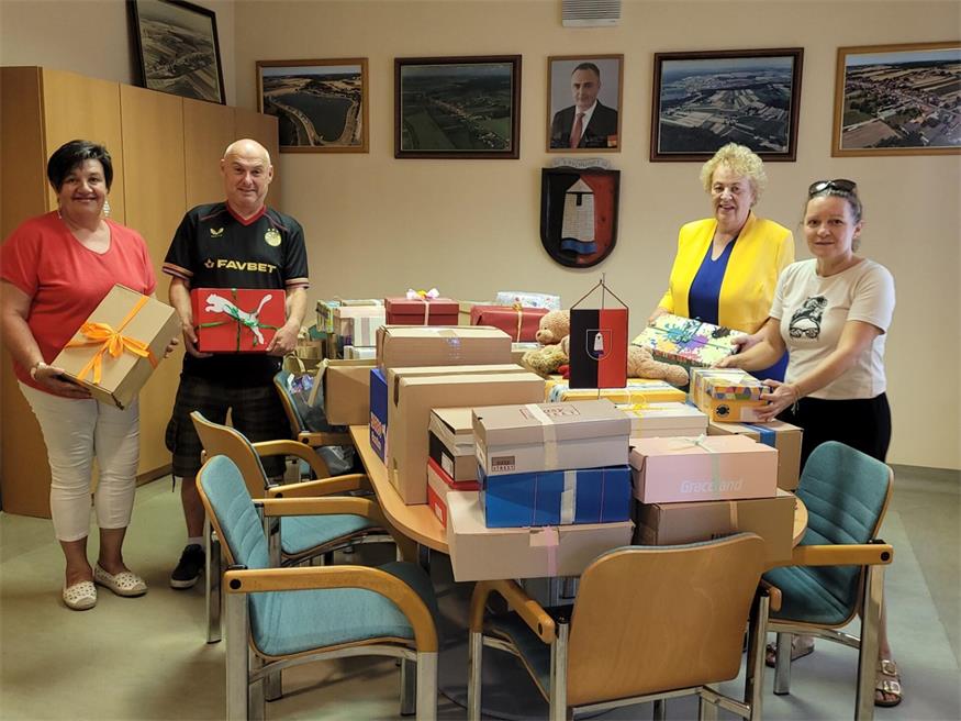 Rauchwarts Ortschef (li.) engagiert sich immer wieder auch für soziale Projekte.