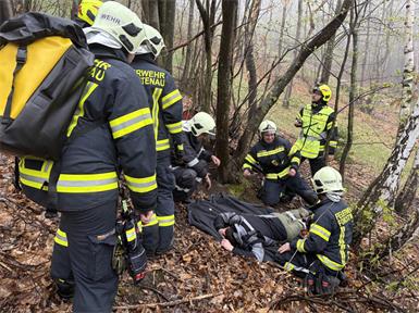 Realitätsnah war das Szenario, mit dem sich die Forchtenauer Feuerwehrleute befassten.