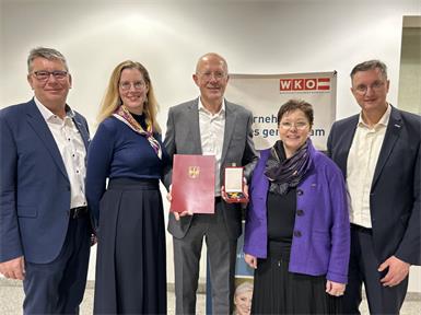 Roman Eder, Julia Preissecker (Tochter von Werner Muhr), Werner Muhr, Herta Walits-Guttmann und Thomas Novoszel (v.l.) 