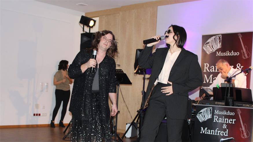 Romina und Al Bano Power in Steinberger Version gehörten zu den Stargästen beim Ball der Feuerwehr Steinberg.
