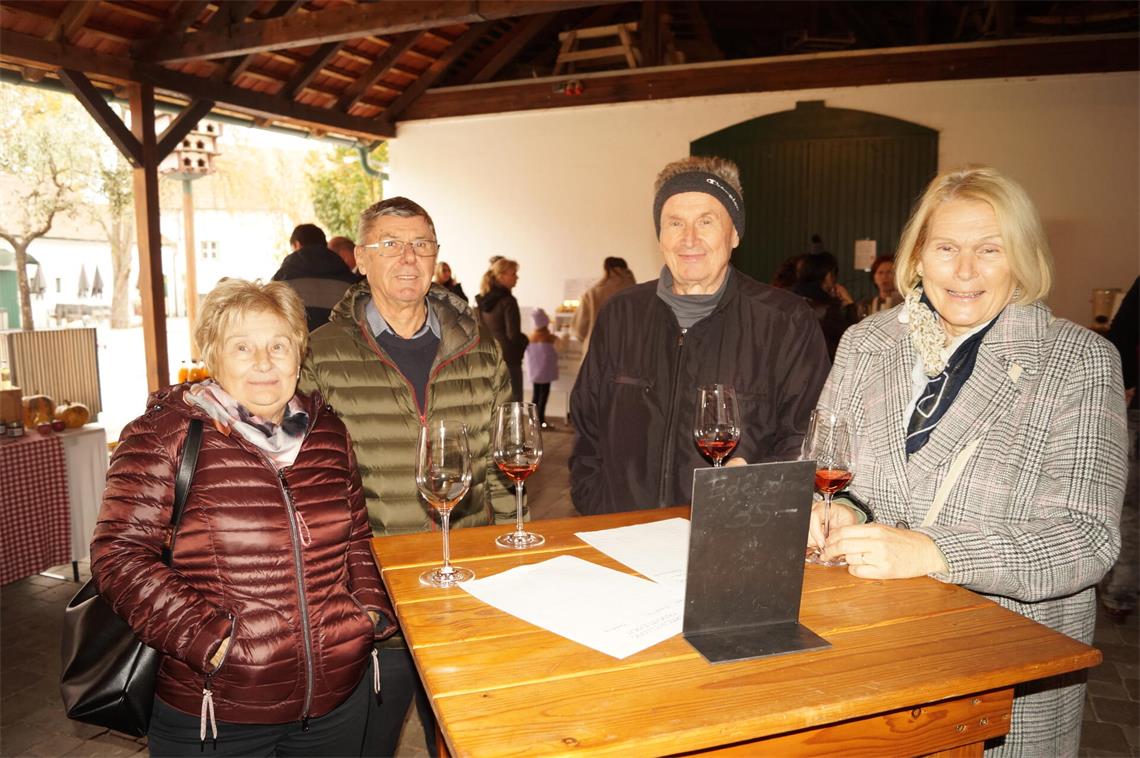 Roswita Thurner, Johann Gradwohl, Helmut Neugebauer und Elisabeth Neugebauer. 