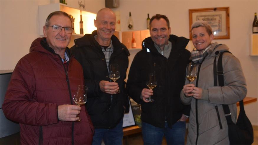 26. „Wei(h)nAchteln“ für „Licht ins Dunkel“