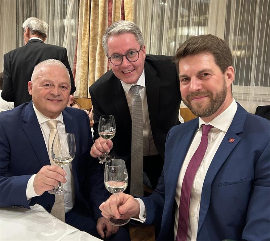 Illmitzer Ballnacht mit Walzer und Weinklang