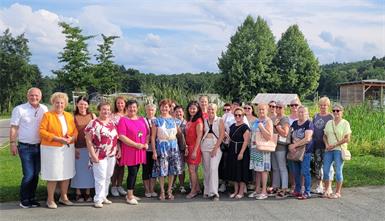 SPÖ-Bezirksfrauenvorsitzende und Olbendorfs Bürgermeisterin Michaela Raber lud eine prominente Delegation zum Austausch ein.