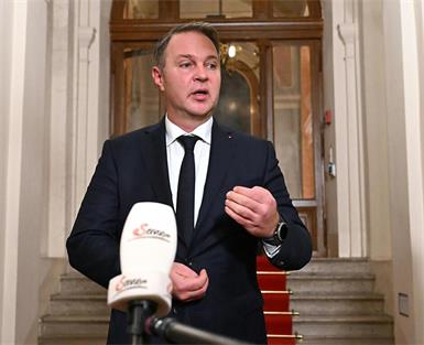 SPÖ-Chef würde keine Parallel-Verhandlungen dulden