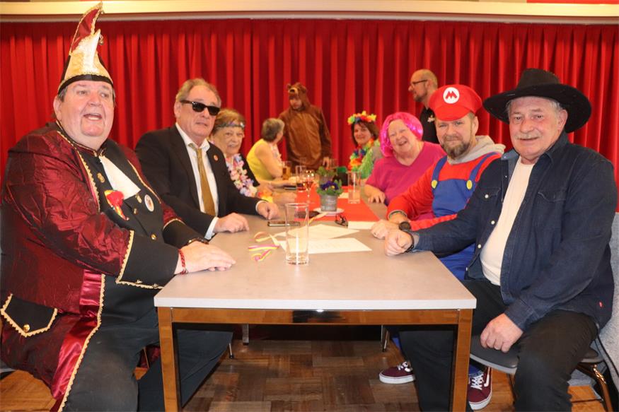 Neudörfler Pensionisten feierten den Faschingsdienstag