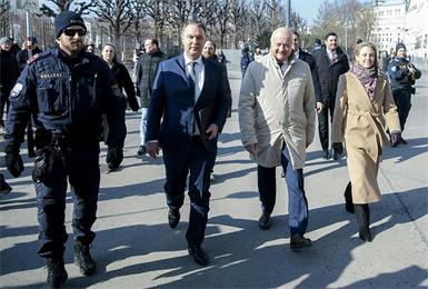 SPÖ, ÖVP und NEOS arbeiten an Regierungsprogramm