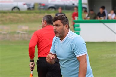 SVG-Neo-Trainer Attila Banfalvi hat ein neu formiertes Team: Nach zahlreichen Abgängen verstärken erfahrene und junge Spieler den Absteiger aus der 2. Liga Süd. 