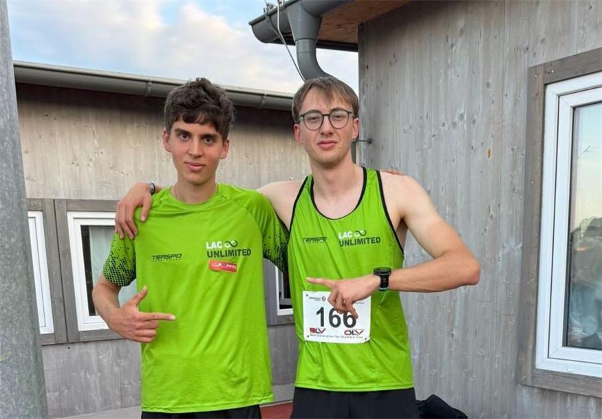 Samuel Kerschbaum und Markus Hauser freuten sich über Platz 1 und 2 bei ihren Läufen in Eisenstadt.