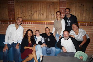 Samuel, Samia, Lejla, Geri, Marion, Stefan, Thomas und Monika.