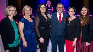 Sandra Puntigam, Mattersburgs Bürgermeisterin Claudia Schlager, Landeshauptmann-Stellvertreterin Astrid Eisenkopf, Hirms Ortschef Christian Wöhl, Gastgeberin und Zllingtaler Ortschefin Eva Karacson und ihre Vize Jasmin Sommer.