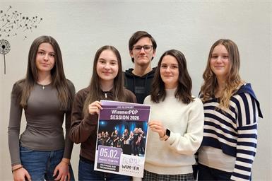 Sarah, Isabel, Franz, Karina und Helena fiebern dem Konzert schon entgegen.