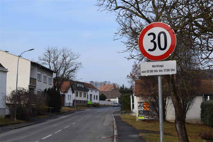 Seit Donnerstag gültig. Eine neue 30er-Zone in Kleinmutschen rund um den Bildungscampus.